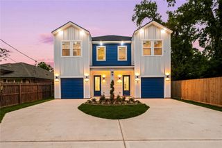 6302 Ezzard Charles Lane A, Houston, TX 77091