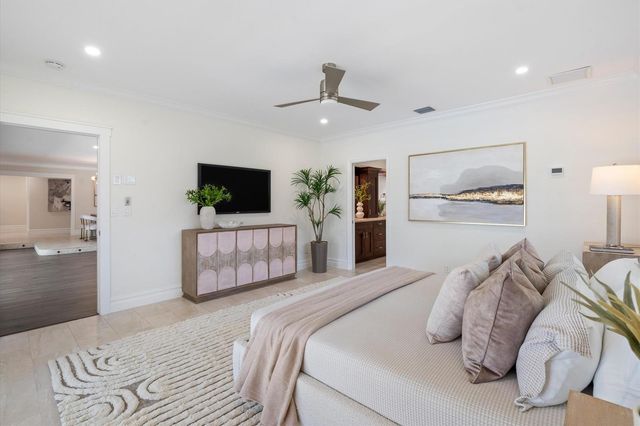 11976 N Lake Drive, Boynton Beach, FL 33436