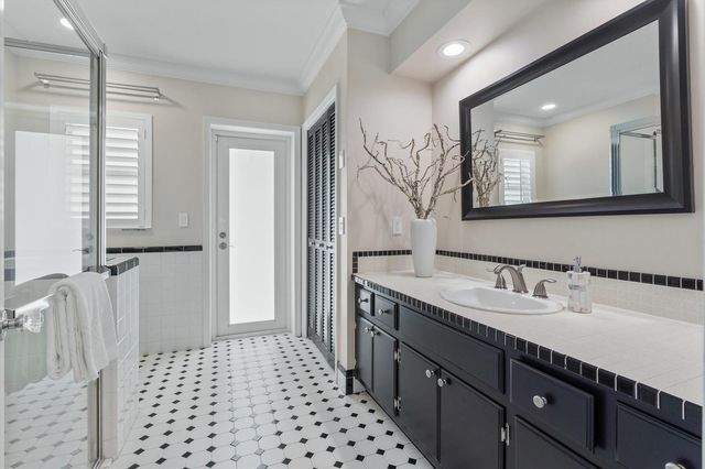 11976 N Lake Drive, Boynton Beach, FL 33436