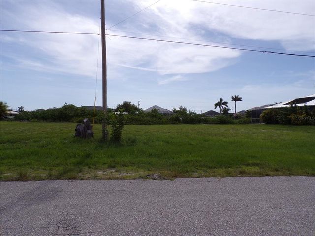 400 NW 32ND PLACE, Cape Coral, FL 33993