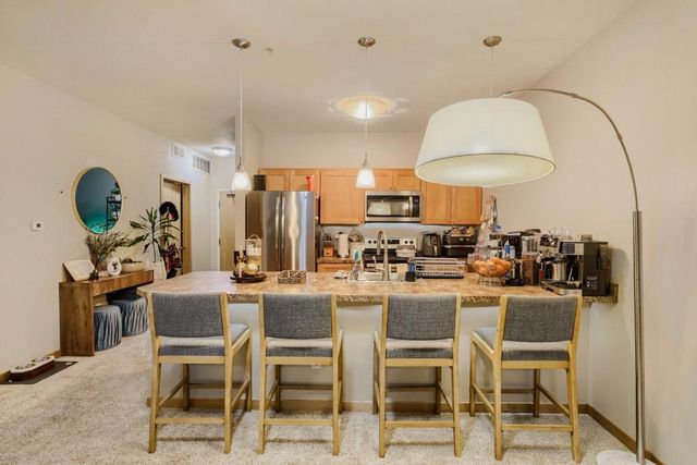 2850 Cedar Avenue S 202, Minneapolis, MN 55407