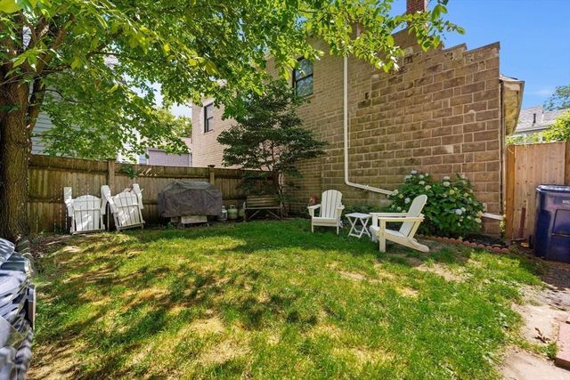 10 Daniels St. 2, Salem, MA 01970