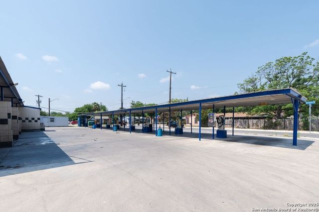 6727 S Flores, San Antonio, TX 78221