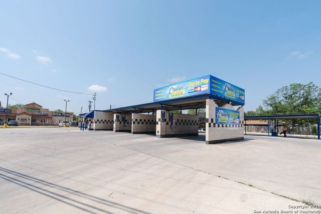 6727 S Flores, San Antonio, TX 78221