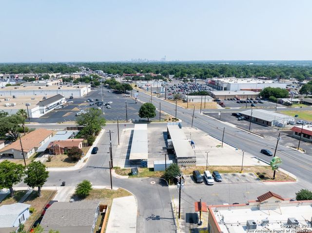 6727 S Flores, San Antonio, TX 78221