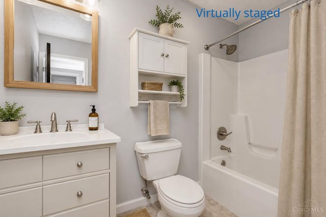 6114 Taylor, Blanchester, OH 45107