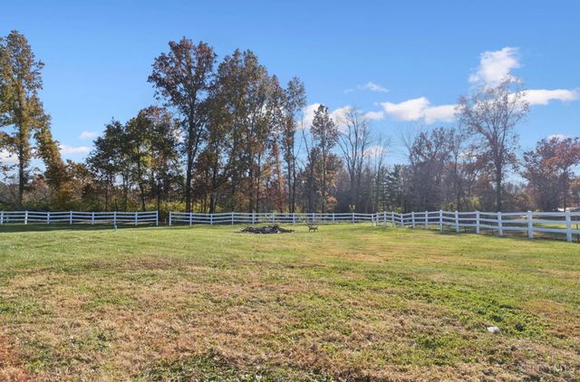 6114 Taylor, Blanchester, OH 45107