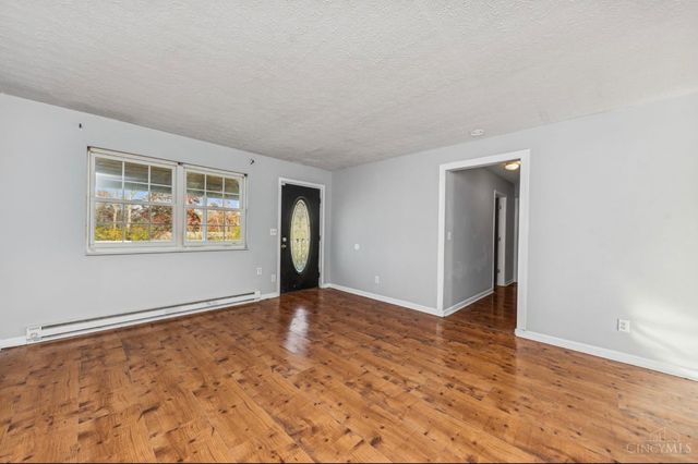 6114 Taylor, Blanchester, OH 45107