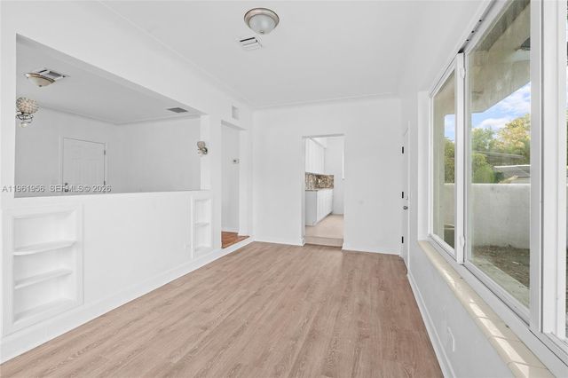 201 S Biscayne River Dr, Miami, FL 33169