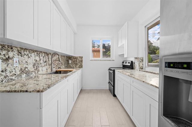 201 S Biscayne River Dr, Miami, FL 33169