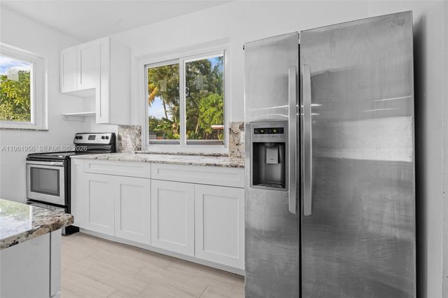 201 S Biscayne River Dr, Miami, FL 33169