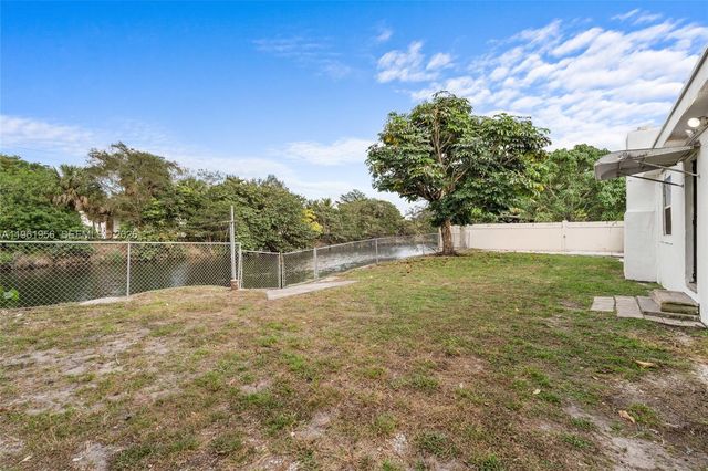 201 S Biscayne River Dr, Miami, FL 33169