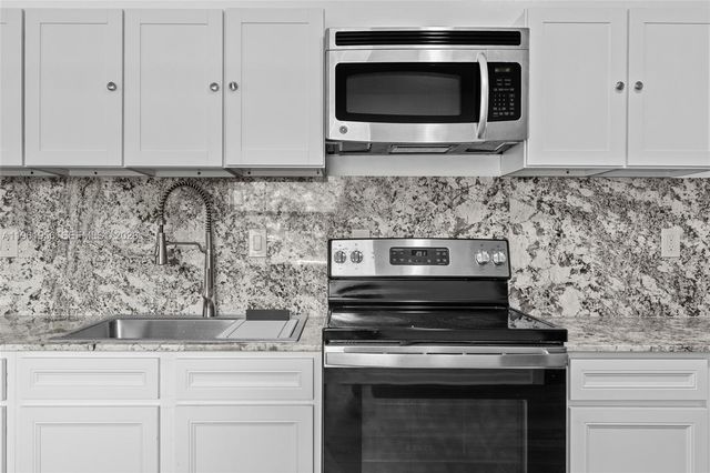 201 S Biscayne River Dr, Miami, FL 33169