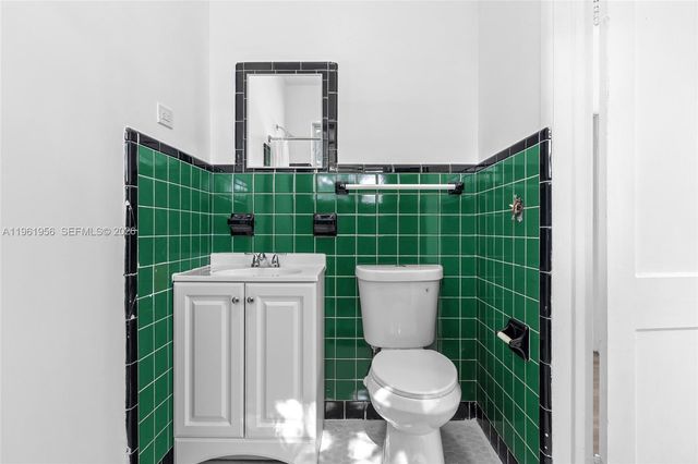 201 S Biscayne River Dr, Miami, FL 33169