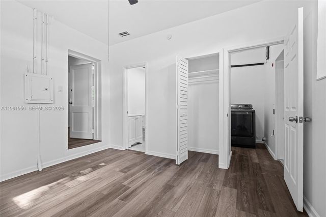 201 S Biscayne River Dr, Miami, FL 33169