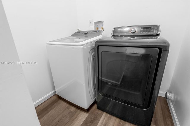 201 S Biscayne River Dr, Miami, FL 33169