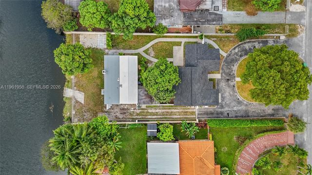 201 S Biscayne River Dr, Miami, FL 33169