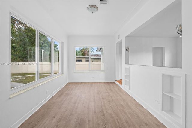 201 S Biscayne River Dr, Miami, FL 33169