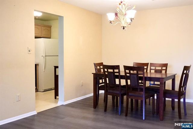 2009 Beatrice Court, Mahwah, NJ 07430