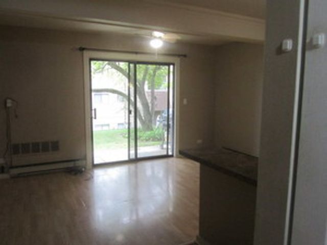 48 Oak Hill Colony 2, Fox Lake, IL 60020