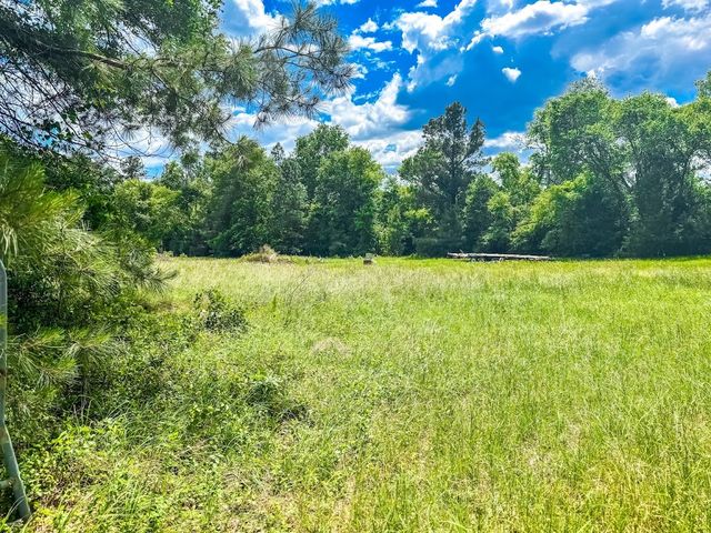 1085 Duke Road, Kennard, TX 75847