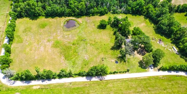 1085 Duke Road, Kennard, TX 75847