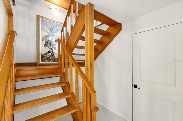 557 VENICE LANE, Sarasota, FL 34242