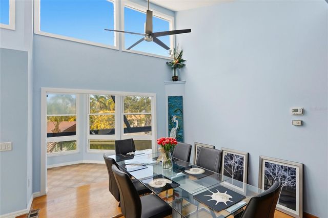 557 VENICE LANE, Sarasota, FL 34242