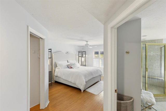 557 VENICE LANE, Sarasota, FL 34242