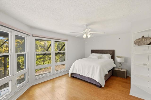 557 VENICE LANE, Sarasota, FL 34242