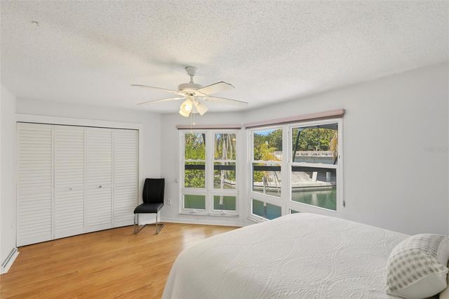 557 VENICE LANE, Sarasota, FL 34242