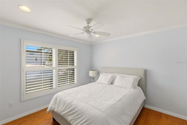 557 VENICE LANE, Sarasota, FL 34242