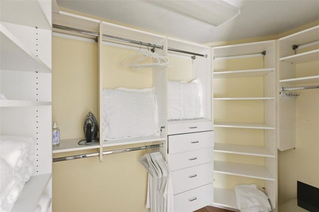 557 VENICE LANE, Sarasota, FL 34242