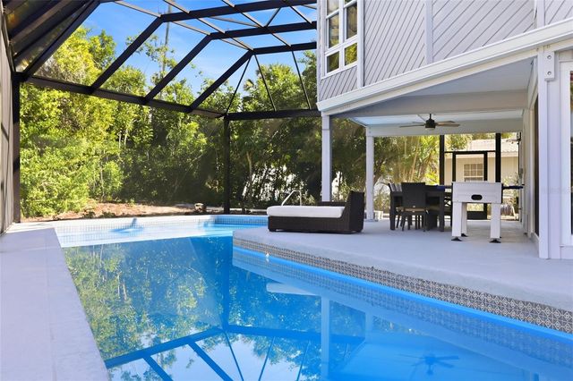 557 VENICE LANE, Sarasota, FL 34242