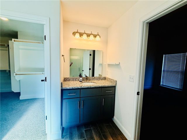 424 NW 59 Avenue, Bentonville, AR 72713