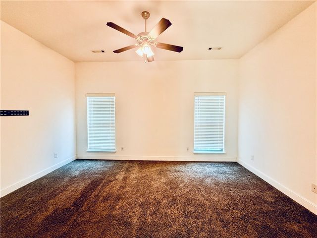 424 NW 59 Avenue, Bentonville, AR 72713