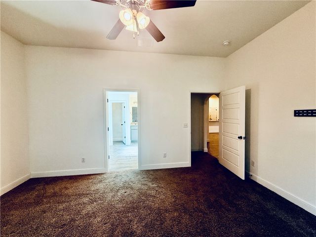 424 NW 59 Avenue, Bentonville, AR 72713