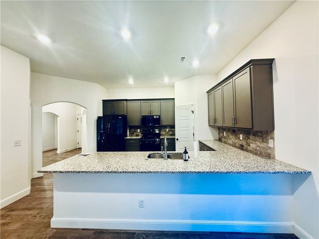 424 NW 59 Avenue, Bentonville, AR 72713
