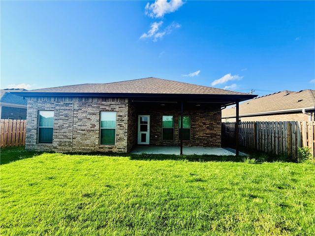 424 NW 59 Avenue, Bentonville, AR 72713