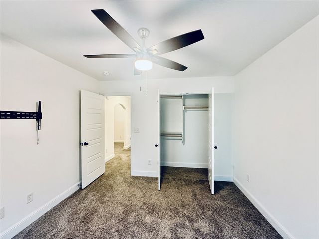 424 NW 59 Avenue, Bentonville, AR 72713