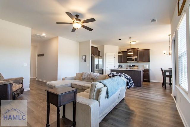 1879 Arnold Drive SE, Allenhurst, GA 31301