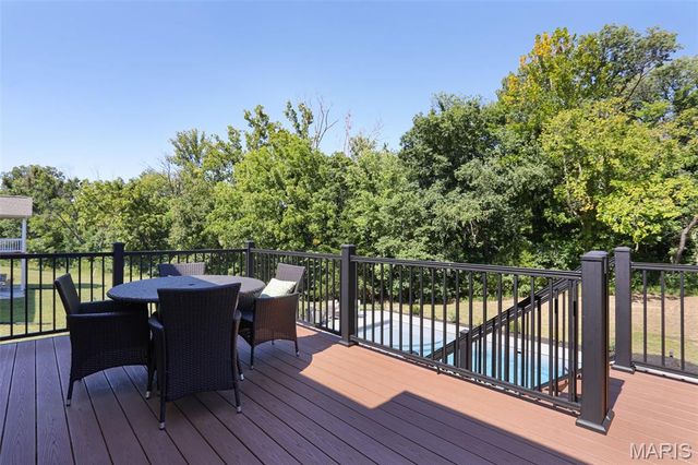 111 Fiddler's Close Road 111 STB, Washington, MO 63090