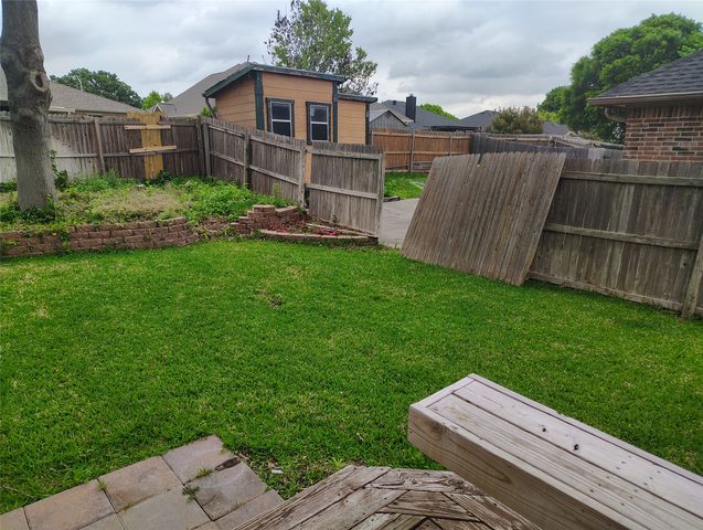 1621 Churchill Lane, Mansfield, TX 76063