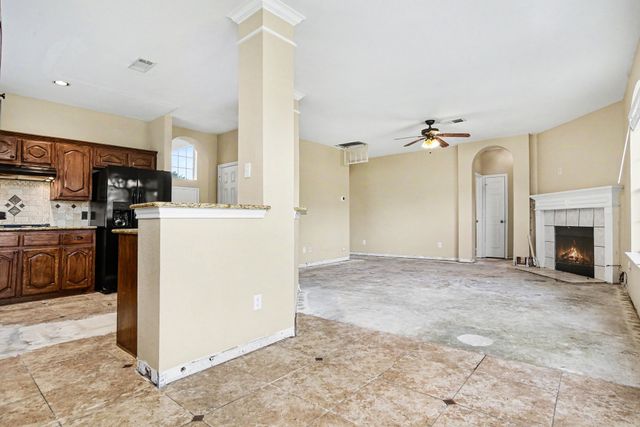 1621 Churchill Lane, Mansfield, TX 76063