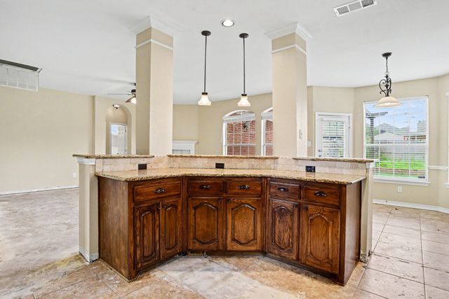 1621 Churchill Lane, Mansfield, TX 76063