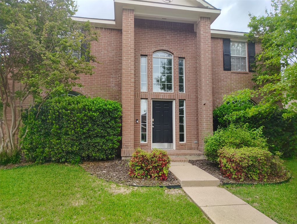 1621 Churchill Lane, Mansfield, TX 76063