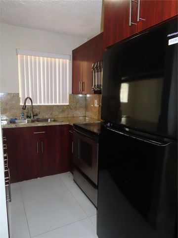 13894 SW 65th Terrace 12, Miami, FL 33183