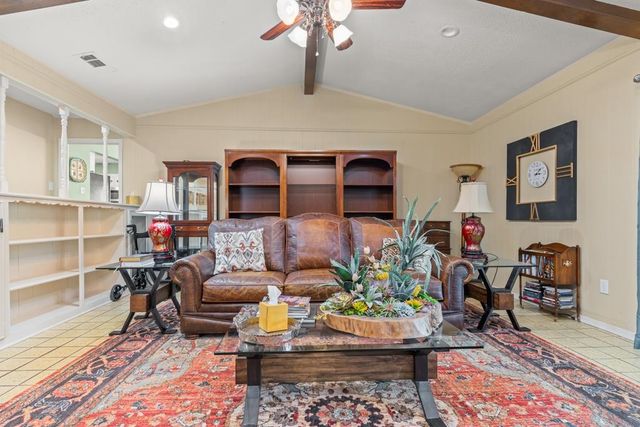 503 Pine Hill Road, Henderson, TX 75654