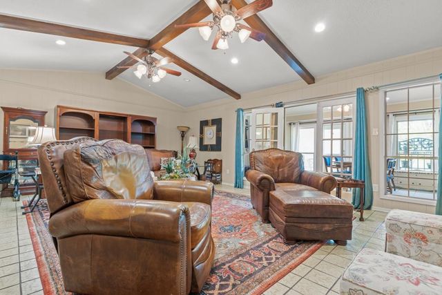 503 Pine Hill Road, Henderson, TX 75654