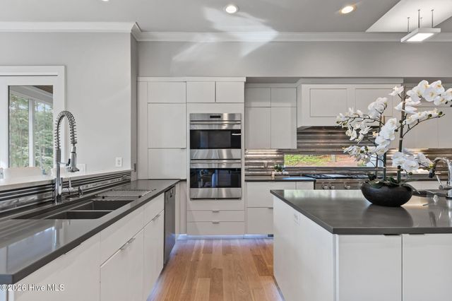 100 El Dorado Street, Pinehurst, NC 28374
